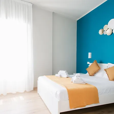 Oberdan & Charm - Elegant Apartment